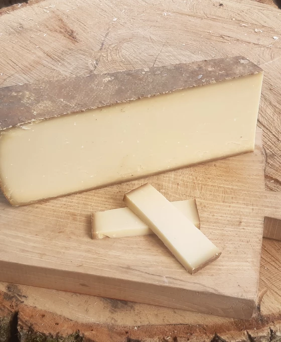 Comté de la Fromagerie Indevillers-Glère, AOP fabriqué daans notre fromagerie